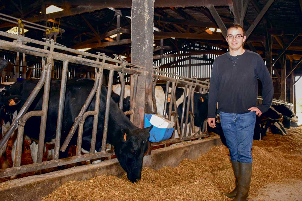 À 27 ans, Ronan Latimier a concrétisé son rêve d'enfance. En mars dernier, il a repris une exploitation laitière sur la commune de Trébry (22). - Illustration S’installer lorsque l&rsquo;on n&rsquo;est pas issu du milieu agricole