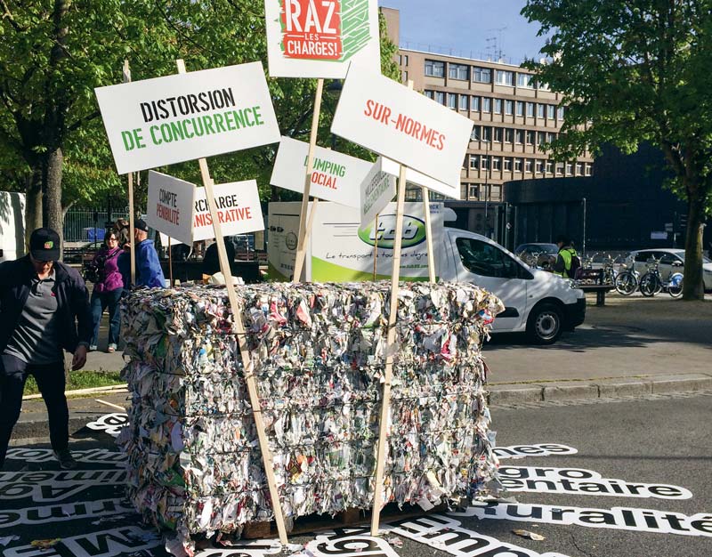 RAZ-les-charges - Illustration Manifestation contre l&rsquo;excès de normes