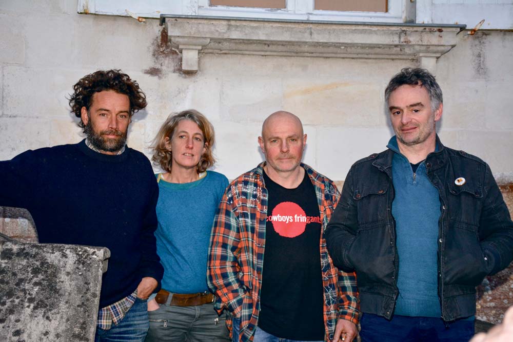 De gauche à droite : Julien Brothier, Eurielle Coatrieux et Dominique Raulo, porte-paroles de la Confédération Paysanne du Morbihan lors de la venue de Laurent Pinatel, porte-parole national. - Illustration Confédération Paysanne : « Nous sommes en phase avec la demande sociétale »