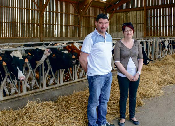 « Avec une meilleure traçabilité des données de génétique et de santé, nous pourrions capter plus de valeur ajoutée sur la vente de nos génisses », espèrent Fabrice Jubin et son épouse Christelle, éleveurs à Quévert (22). - Illustration Données d&rsquo;élevage : « Éviter les saisies en doublon »