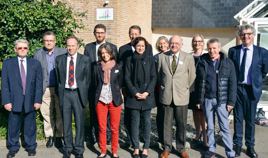 Les représentants de l'Enseignement catholique de Bretagne, de la Région, de l'Etat et de la Chambre d'agriculture, lors de la journée de lancement du projet Tiad Reizh - Illustration L&rsquo;enseignement catholique veut acheter local