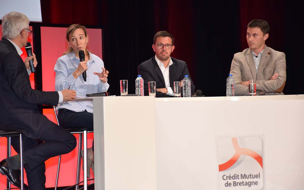 Valérie Cottereau (Artefacto), Christophe Le Bihan (Mytilimer) et Joakim Rahuel (Rahuel Bois) ont fait partager leur enthousiasme et leur passion pour l'entreprise, lors de la table ronde animée par le journaliste Xavier Debontride. - Illustration Indépendance et ouverture d’esprit