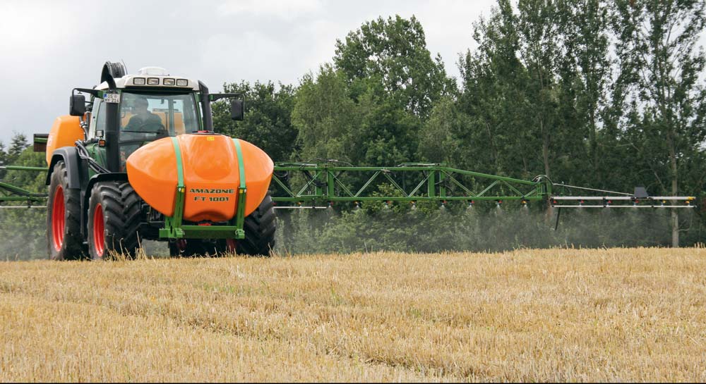 glyphosate-pulverisateur - Illustration Glyphosate : l&rsquo;Anses débute la réévaluation des autorisations de mise sur le marché