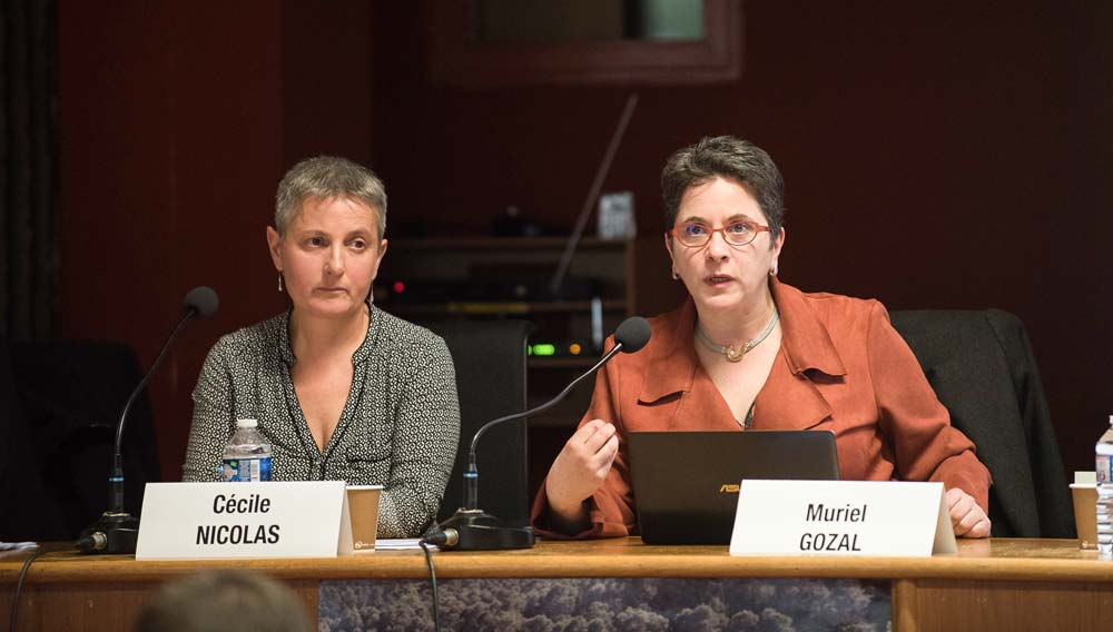Cécile Nicolas, élue à la Chambre d’agriculture en charge de la question foncière et Muriel Gozal, directrice de la FNSafer à la tribune lors de la session de la Chambre d’agriculture à Plérin. - Illustration « La régulation du foncier est indispensable »