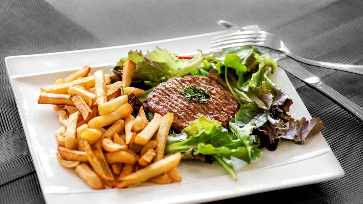steak-frite-viande-alimentation-restau - Illustration Lundi vert, Interbev répond aux critiques