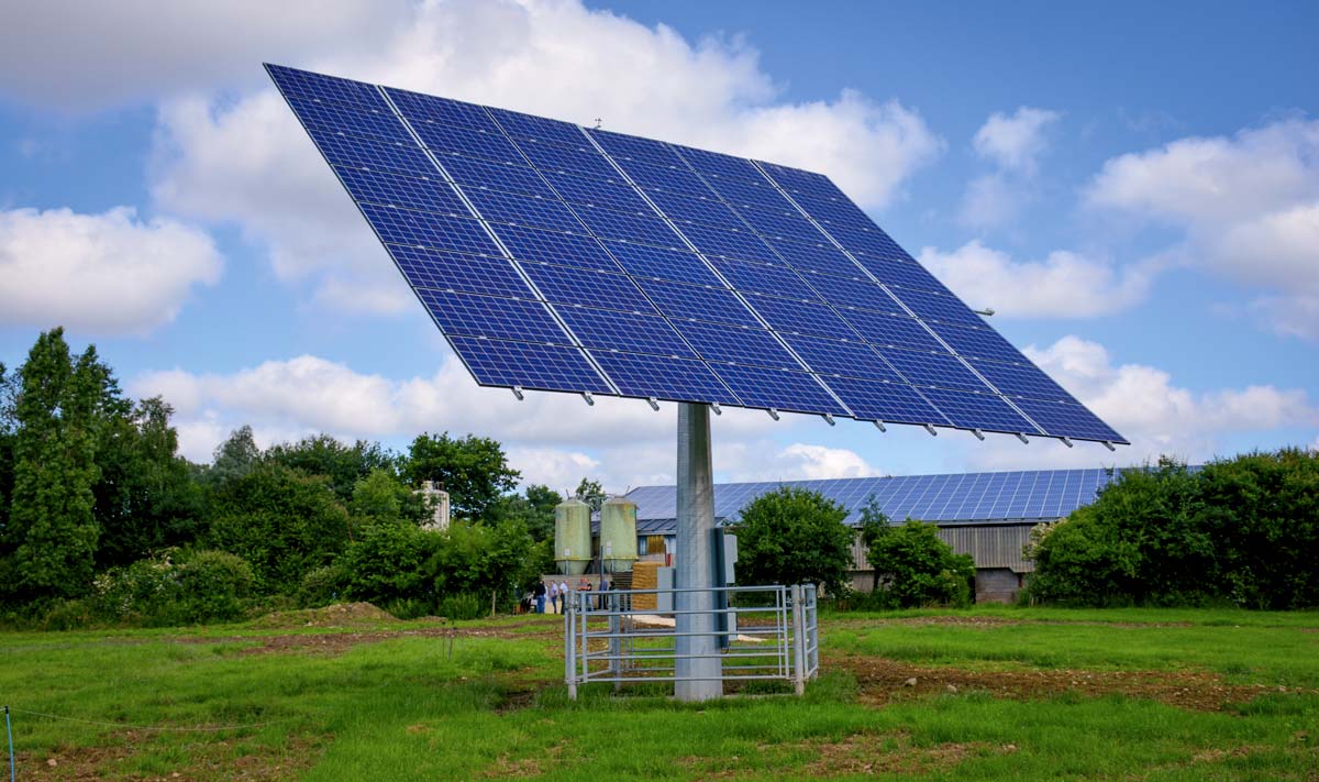Les projets avec production d’électricité avec tracker solaire sont éligibles à l’aide de la Région. - Illustration 15000 € d’aide pour des projets de photovoltaïque en autoconsommation