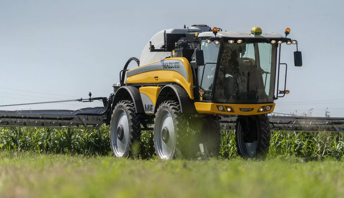  - Illustration En France, le réseau John Deere propose désormais des pulvérisateurs Mazzotti