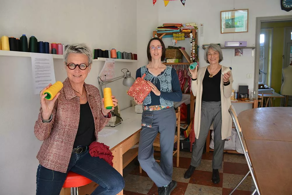 dd8306.hr - Illustration La couture se partage chez les Piqueuses d’idées