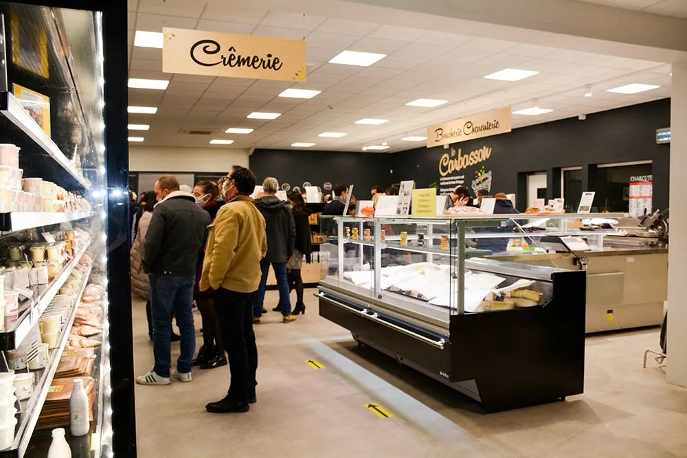 10375.hr - Illustration Le Carbasson, nouveau magasin de producteurs