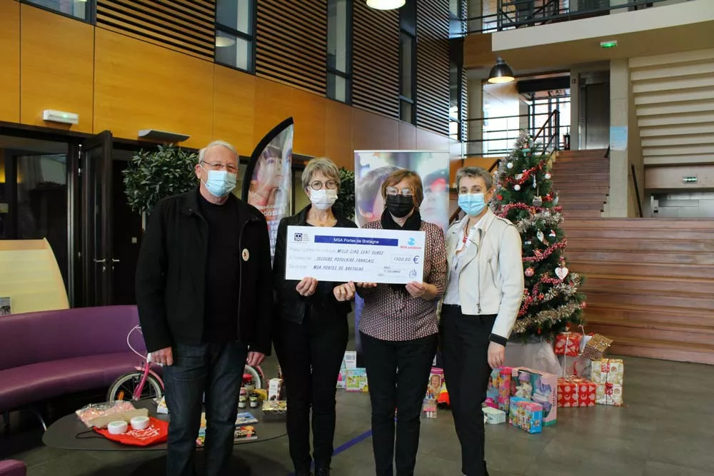 msa solidarité noël - Illustration 50 dons et 3 000 euros offerts par la MSA Portes de Bretagne