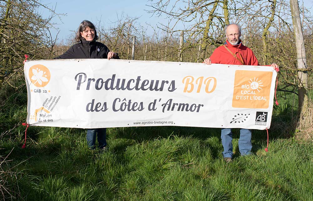 11164.hr - Illustration Affronter ensemble les tumultes du bio