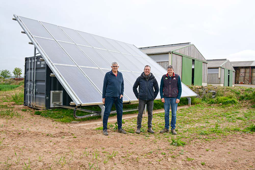 12321.hr - Illustration Ils ont opté pour un kit solaire « tout en un »