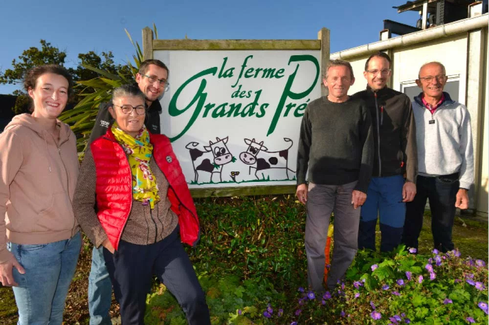  - Illustration GRAND JOUR RÉUSSI AU GAEC DES GRANDS PRÉS !