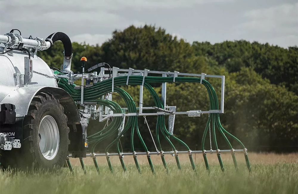 2023 pichon tonne a lisier sv (13) - Illustration Quel équipement choisir pour l’apport de lisier sur prairie ?