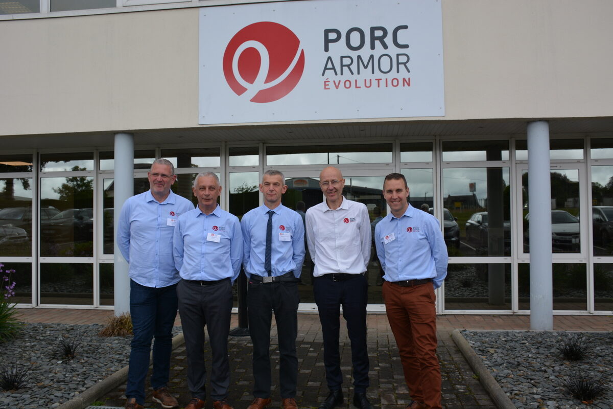 Les représentants du bureau de Porc Armor Évolution - Illustration Un prix qui pousse à investir