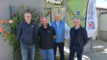 Jean-François Petit, technicien bâtiment Cooperl ; Franck Piederrière, éleveur ; Rémy Chemin, responsable projets schéma génétique Cooperl ; Jacques Gourmelon, directeur de Nucléus.jpg