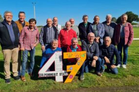 Photo de classe après 47 ans
