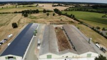 Vue aérienne de poulaillers