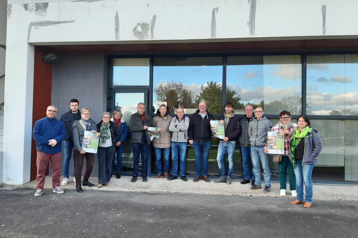 groupe de personnes - Illustration La randoferme  du 26 avril sur les rails