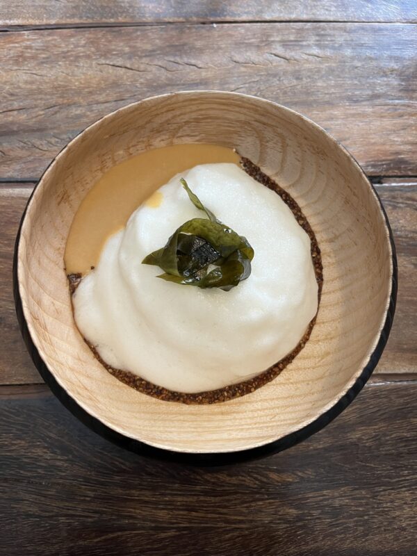 Les chefs utilisent de plus en plus les algues pour créer de nouveaux plats.