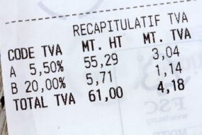 ticket de caisse avec montant de la TVA