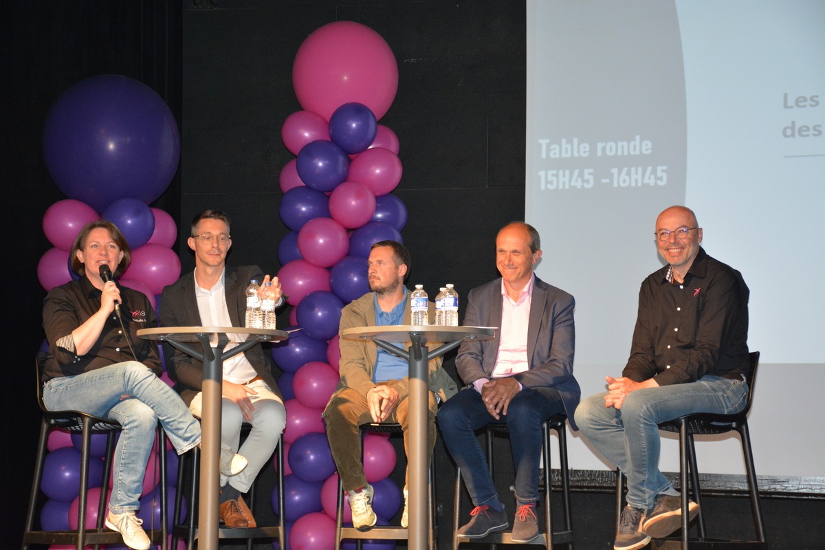 Isabelle Merour ; Romain Brard ; Simon François ; Stéphane Fouéré ; Dominique Perdrix - Illustration Répondre aux attentes sur l’IA