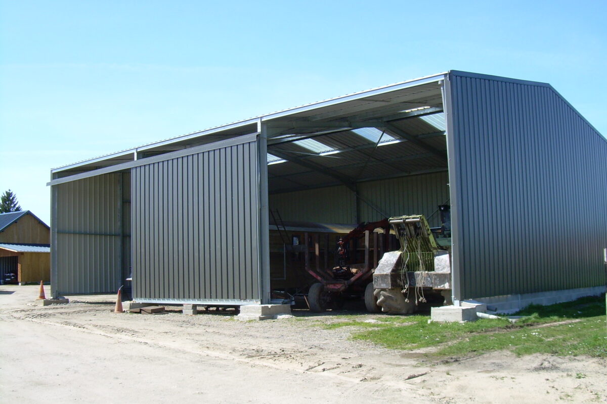 niambi natif 6 02 2026 blondeau galva agri porte coulissante - Illustration Hangar agricole : comment optimiser l’espace de stockage ?