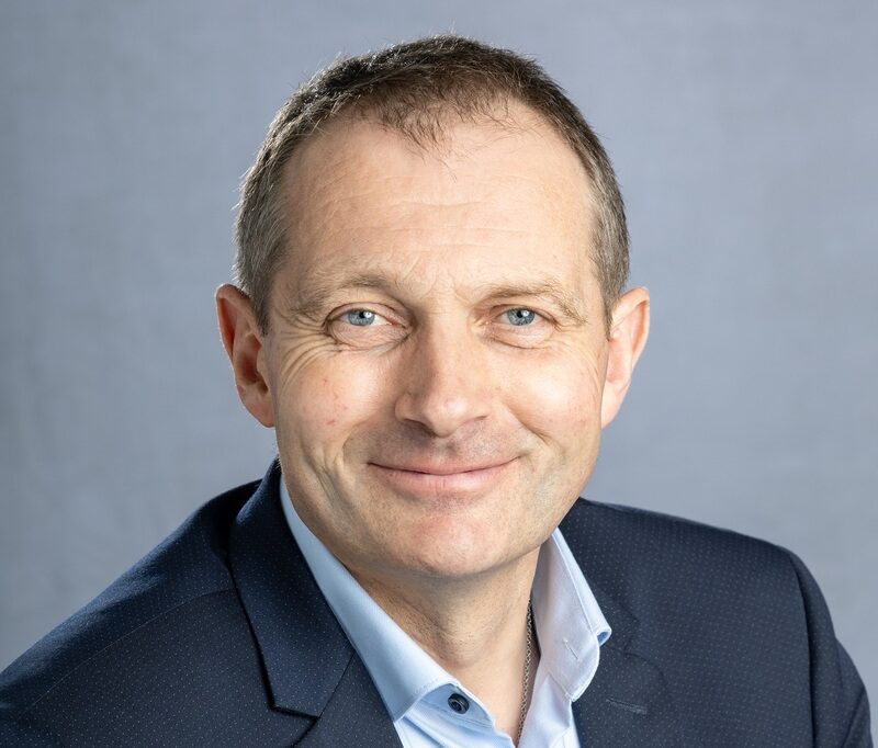 Portrait de Dany Rochefort, président Eureden - Illustration Industrie agroalimentaire : Le maillon sous tension