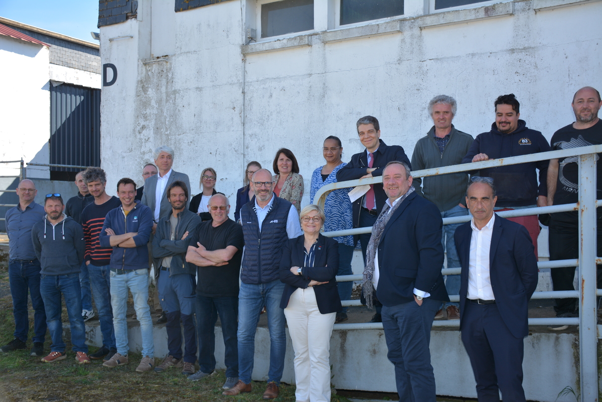 Un groupe de personnes - Illustration L’abattoir du Morbihan ouvre mardi prochain